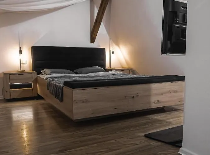 Dwupoziomowy Krolowej Jadwigi 3 *